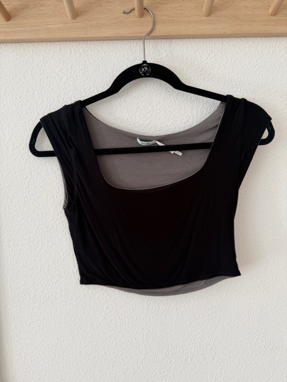 Kimchi Blue - Black Scoop-Neck Cropped Tank